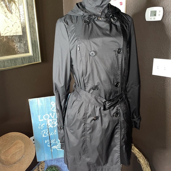 Tumi Jackets & Blazers - #29🎊Live 3/10/23 @7:30pm cst🖤Great Used Condition M Tumi Trench coat.